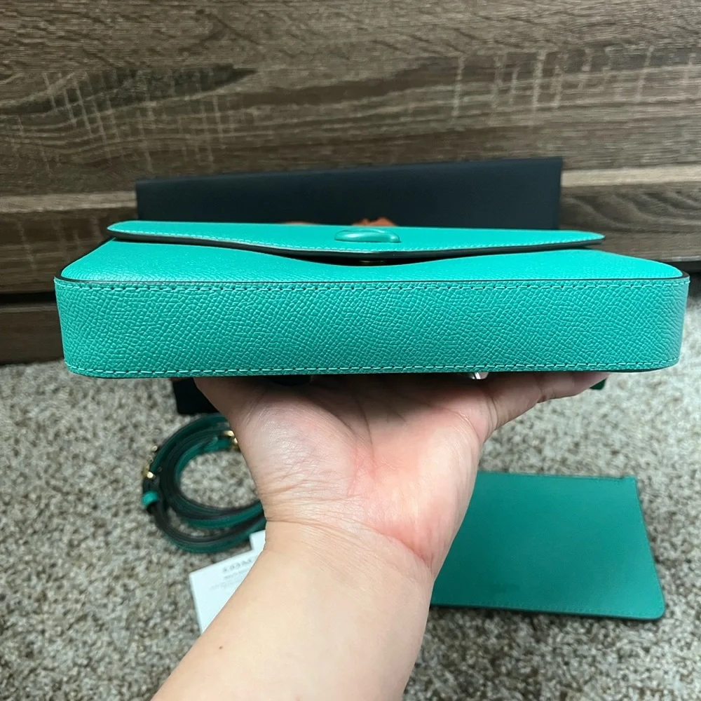 ❌SOLD❌ Coach Wyn Crossbody - Picture 6 of 13